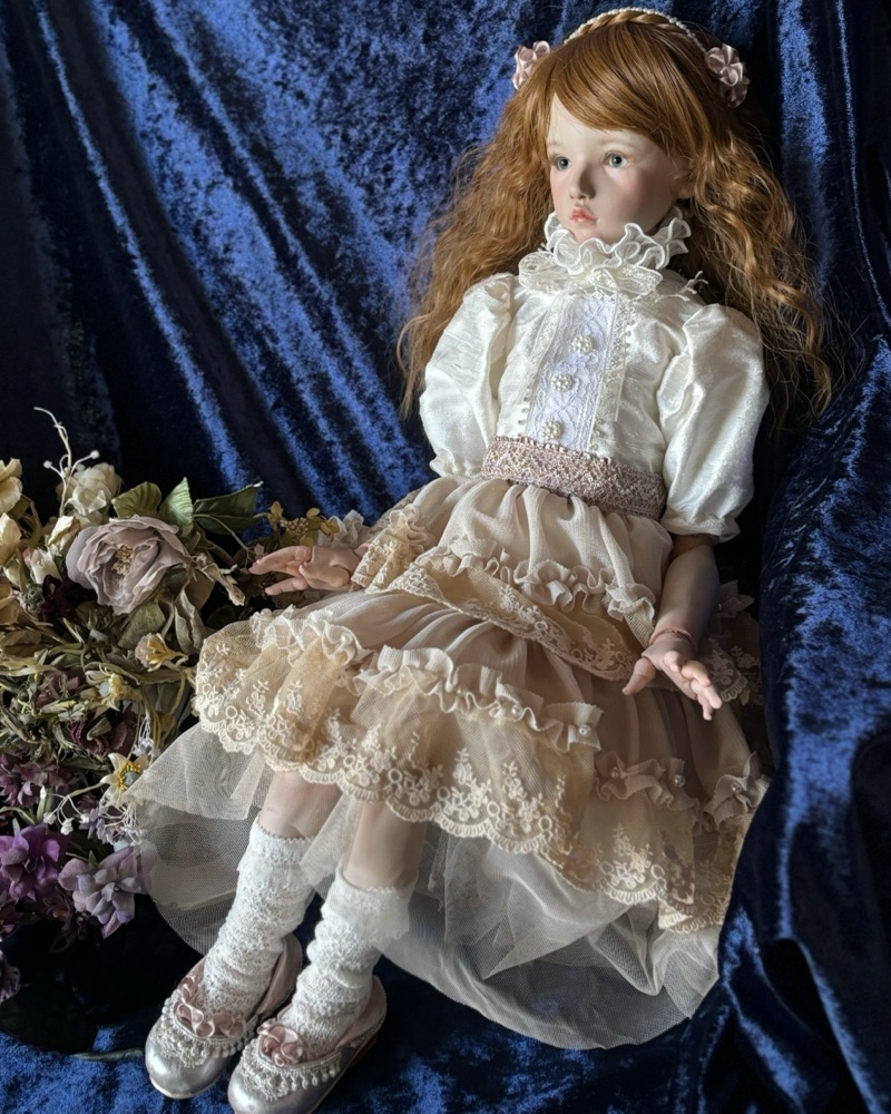 Lucia 65cm